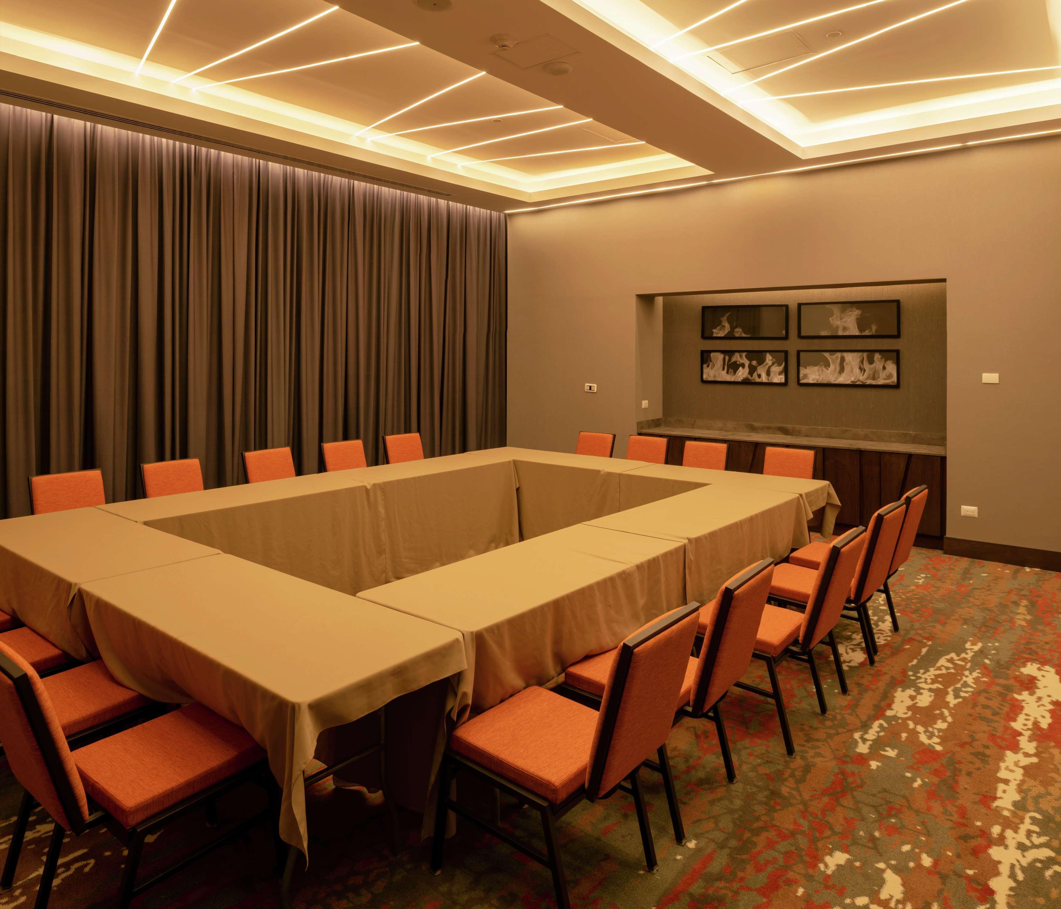 Hilton Garden Inn צ'יוואווה מראה חיצוני תמונה